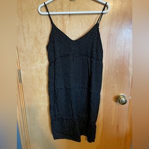 Black cheetah velvet dress